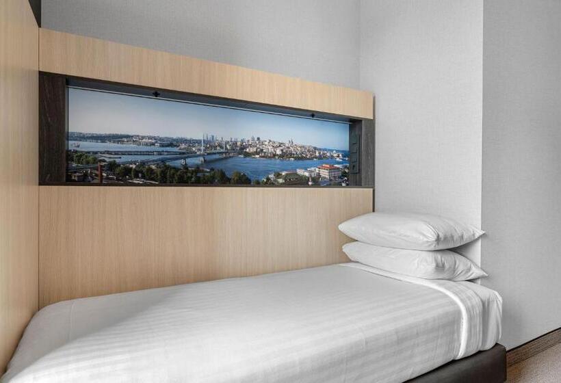 Standard Single Room, Corendon Amsterdam Newwest, A Tribute Portfolio