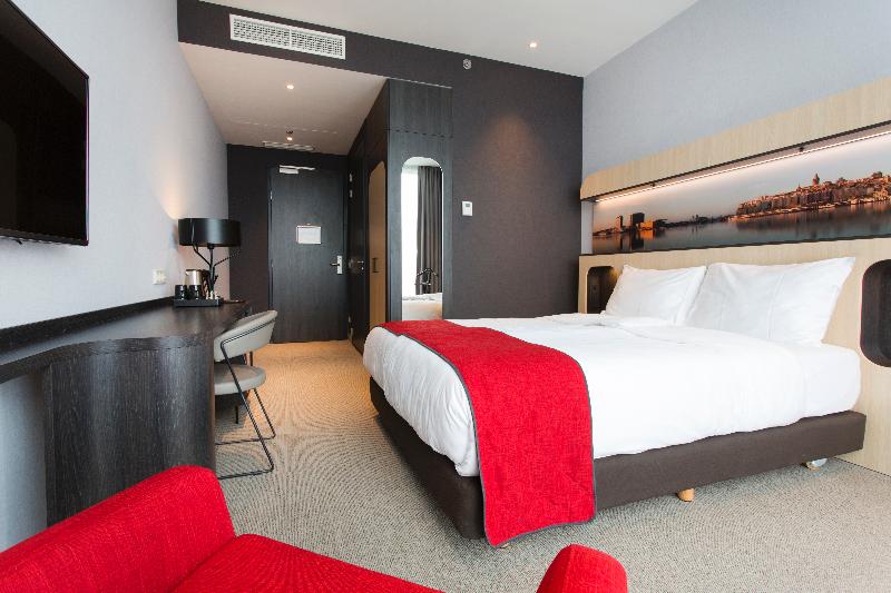 Standard Room, Corendon Amsterdam Newwest, A Tribute Portfolio