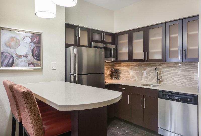 Люкс Кровать Кинг, Staybridge Suites Houston I 10 West Beltway 8 By Ihg