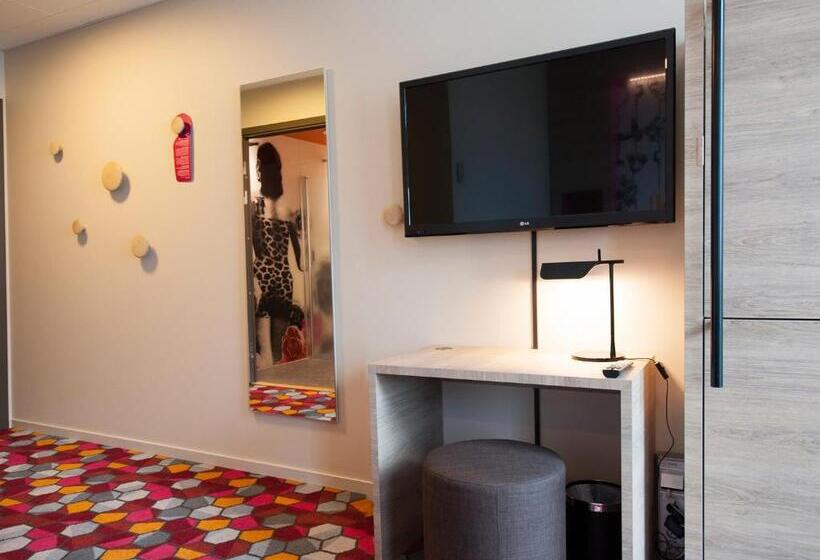 Семейный Номер, Motel L Hammarby Sjöstad