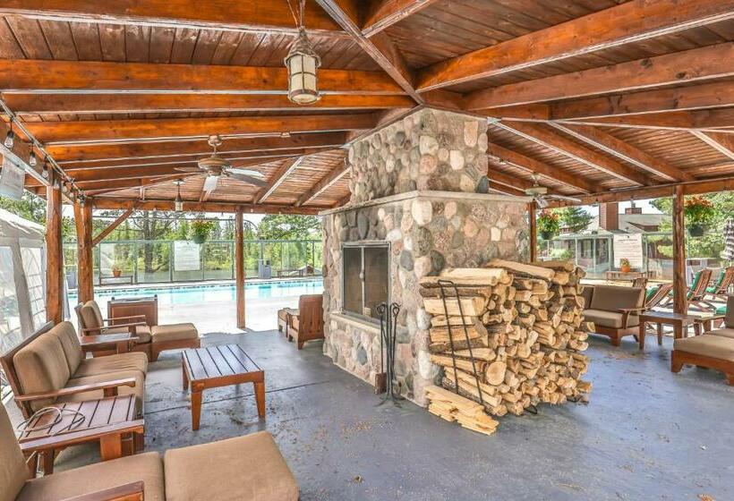 Апартаменты 2 Спальни, Chippewa Retreat  Den