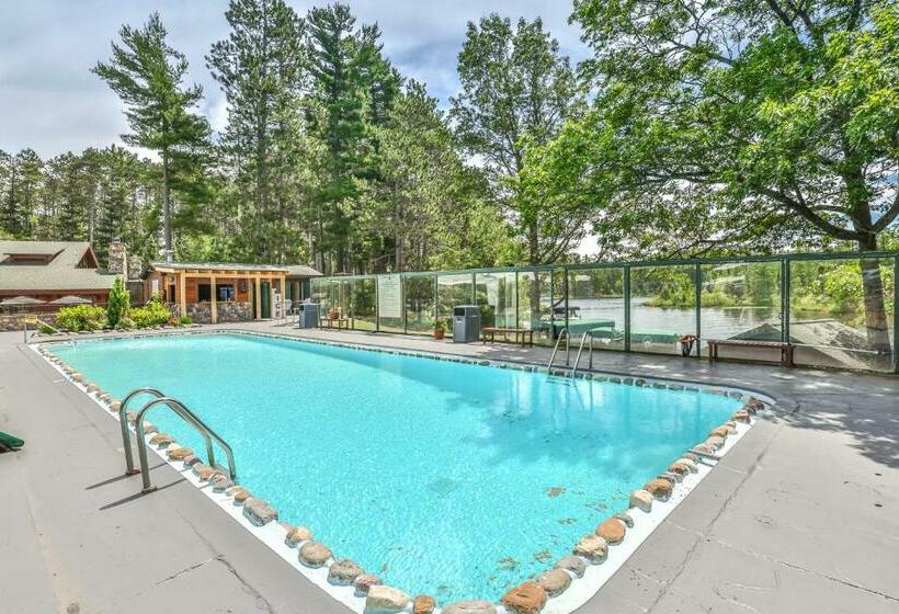 Апартаменты 2 Спальни, Chippewa Retreat  Den