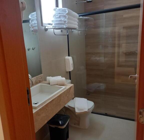 Quarto Estandar com Hidromassagem, Santissimo Resort