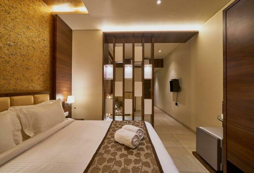 Номер Стандарт, Shlok  Pure Veg , Kolhapur