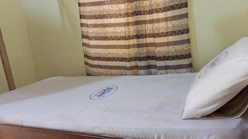 اتاق استاندارد یک نفره, New Mahrus Hotel & Rooftop Restaurant