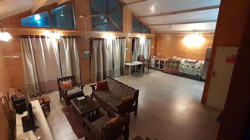 标准间, The Wood Beach House