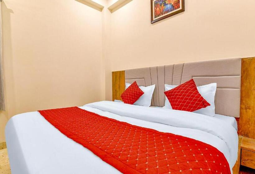 Quarto Deluxe, Fabhotel Infinity Blue