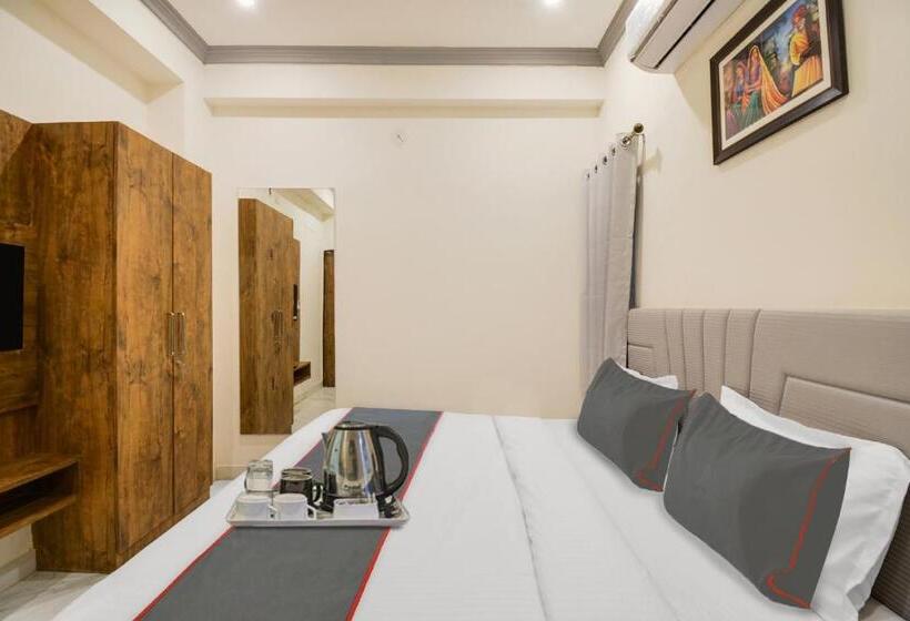 Quarto Triplo Clássico, Fabhotel Infinity Blue