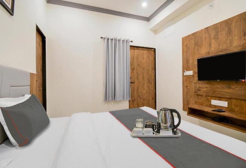 Quarto Triplo Clássico, Fabhotel Infinity Blue