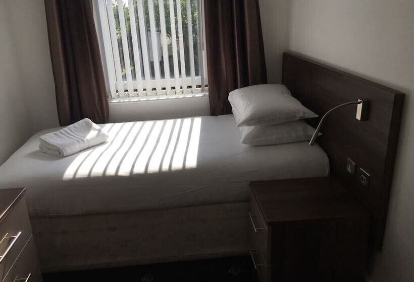 Quarto Estandar Individual, Marlborough