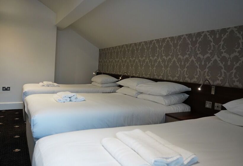 Quarto Triplo Deluxe, Marlborough
