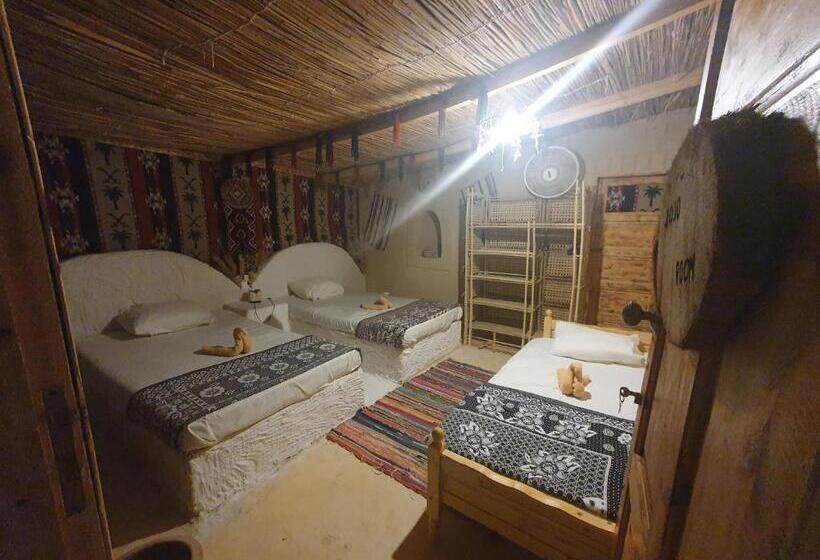 اتاق ساده سه‌ نفره, Tijan Siwa