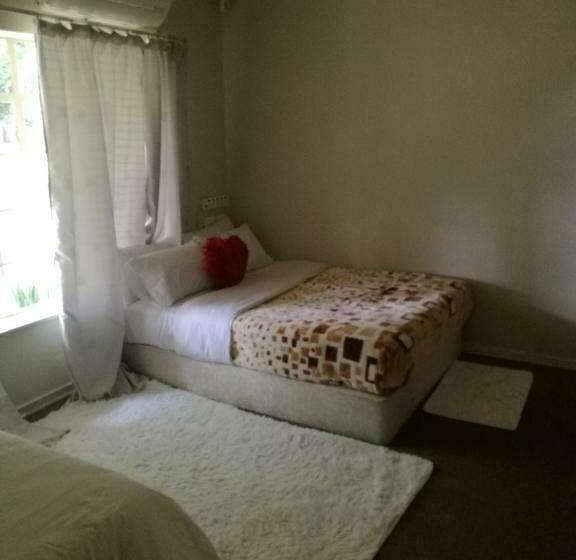 اتاق استاندارد با تخت بزرگ, Home Away From Home