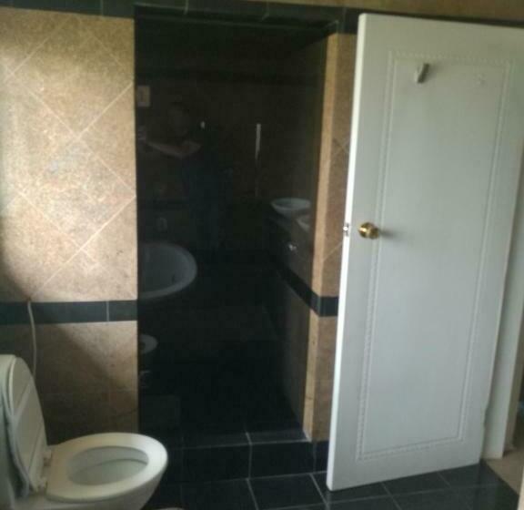 اتاق استاندارد با تخت بزرگ, Home Away From Home
