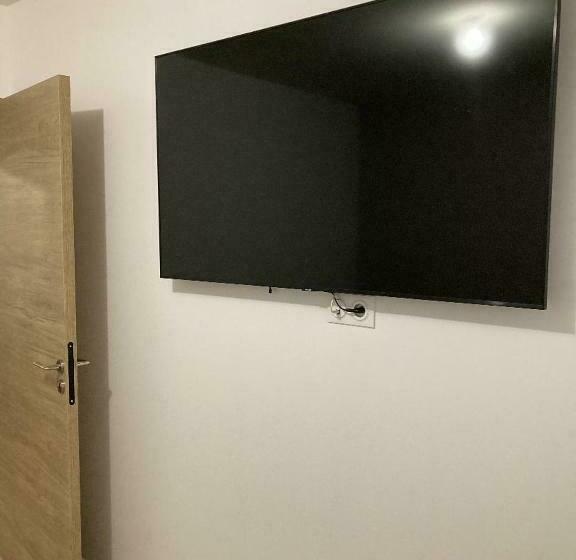 Номер Стандарт, Chambre, Salle De Bain, Toilette, Salon Privatif