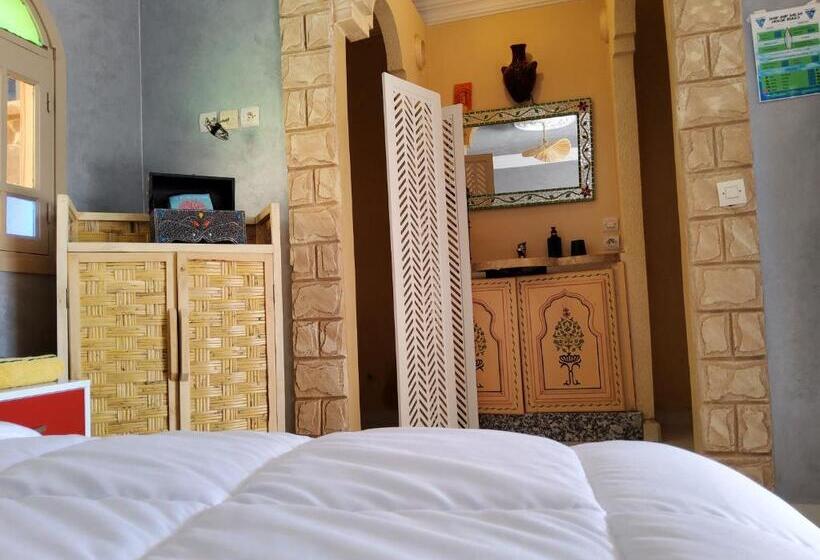 اتاق لوکس, Surf & Salsa Guesthouse