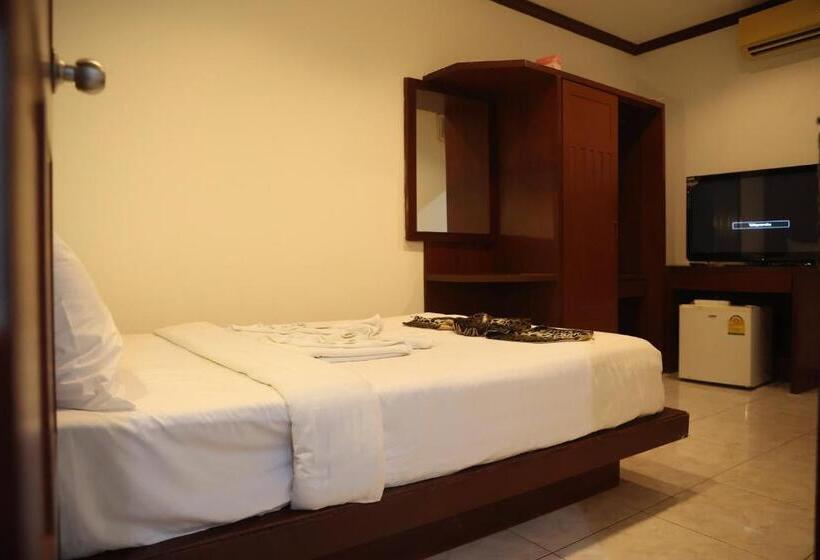 اتاق استاندارد, New Forest Patong