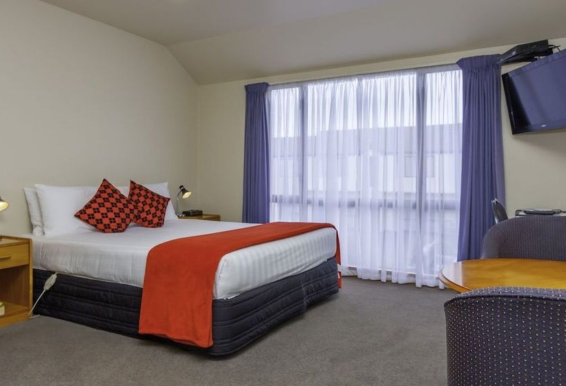 Студия Superior, Deans Bush Motel