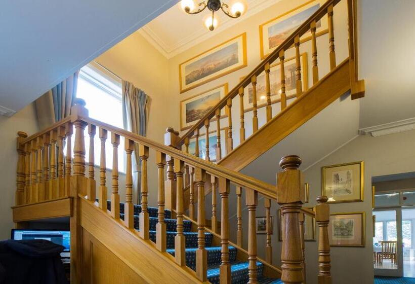 Дом 1 Спальня, Chestnuts House Boutique B&b