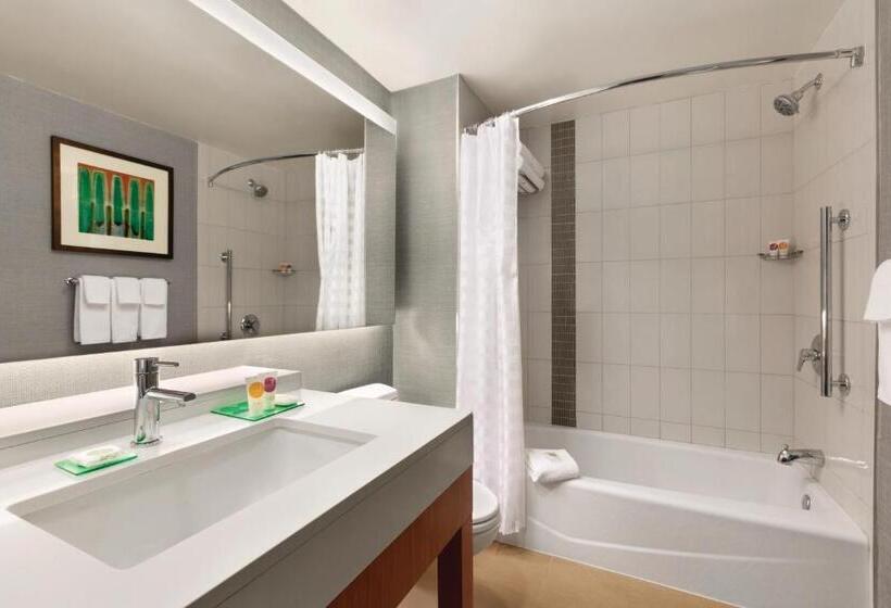 ２ダブルベッドのスタンダードルーム, Hyatt Place Baltimore Inner Harbor