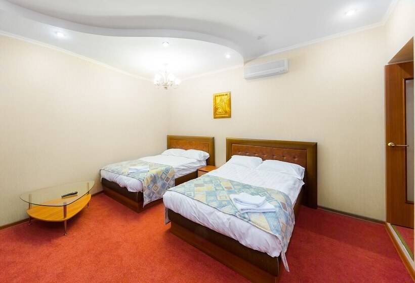 اتاق استاندارد سه نفره, Prestige House Verona