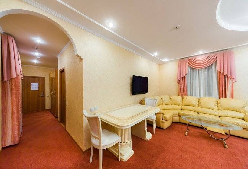 سوییت جونیور, Prestige House Verona