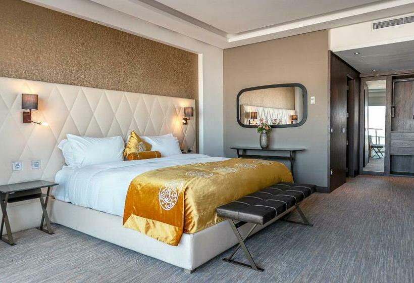 Suite Llit King, Royal Tulip City Center