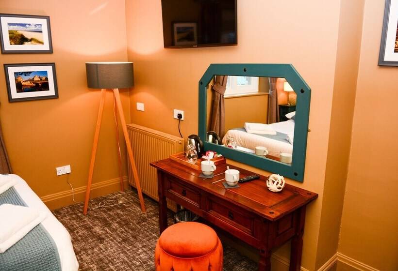 Номер Стандарт, Plough Inn