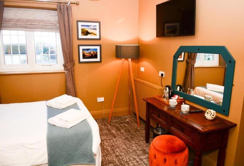 Номер Стандарт, Plough Inn