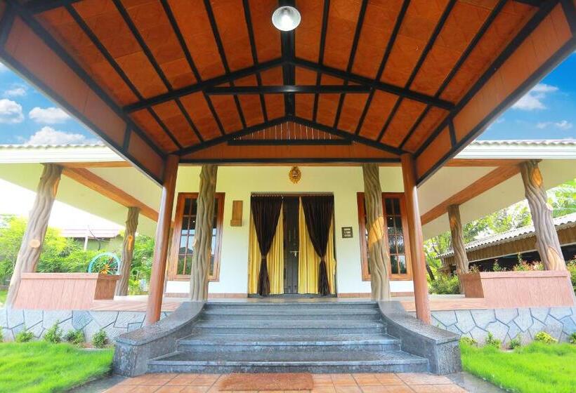 高级家庭房间, Selvamathi Farm Resorts