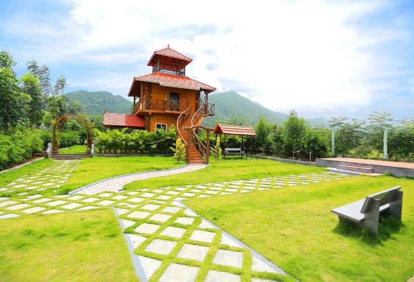 标准房带园景, Selvamathi Farm Resorts