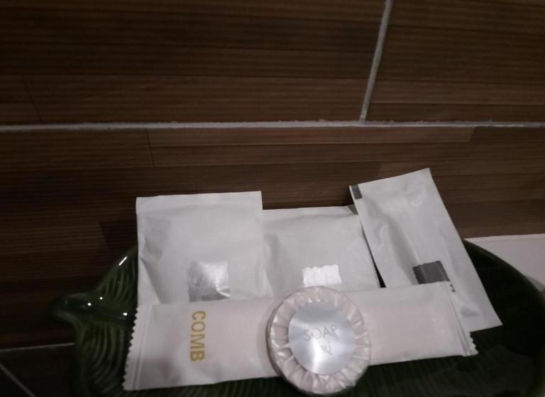 Номер Deluxe, Namu