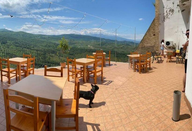 Четырехместный Номер Стандарт, Il Castello Di Atessa