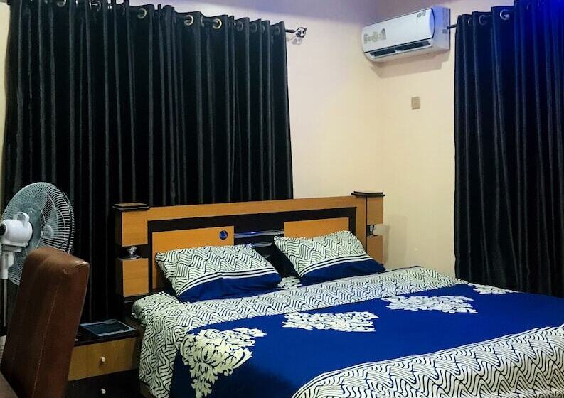 اتاق استاندارد, Umbrella Properties   Eleyele Ibadan