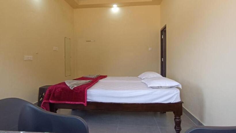 经济型三人房间, Greenstone Resort Hampi