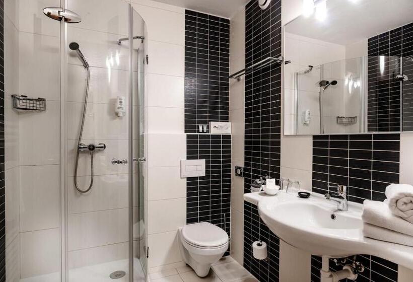Family Suite, Galant Mikulov