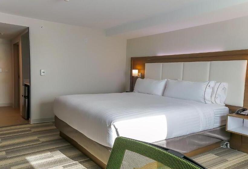 Номер Стандарт Кровать Кинг Адаптированный для Инвалидов, Holiday Inn Express & Suites Miami Airport East, An Ihg