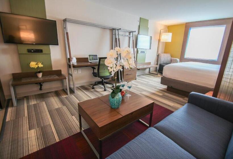 Люкс, Holiday Inn Express & Suites Miami Airport East, An Ihg