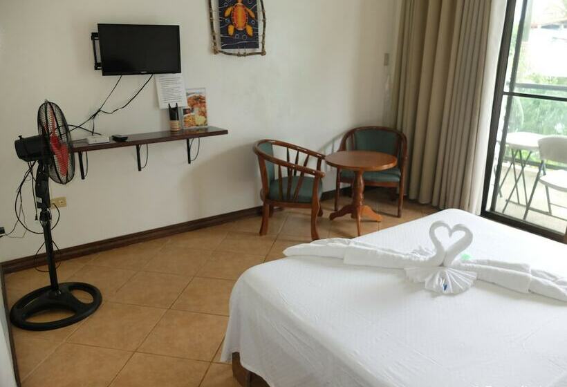 غرفة قياسية, Turtle Inn Resort