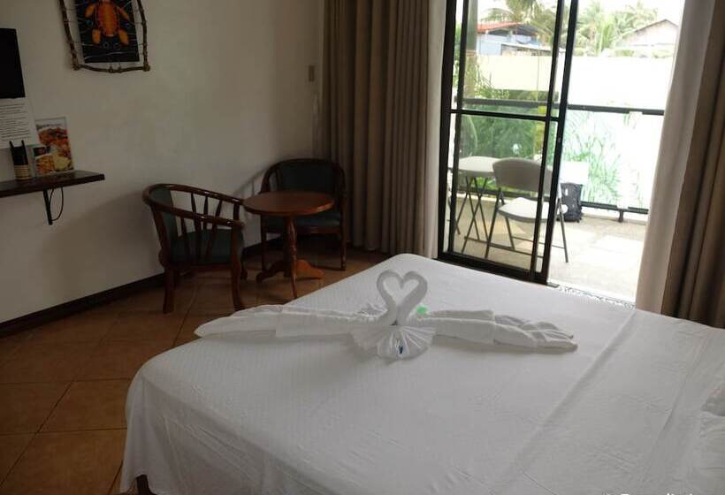 غرفة قياسية, Turtle Inn Resort