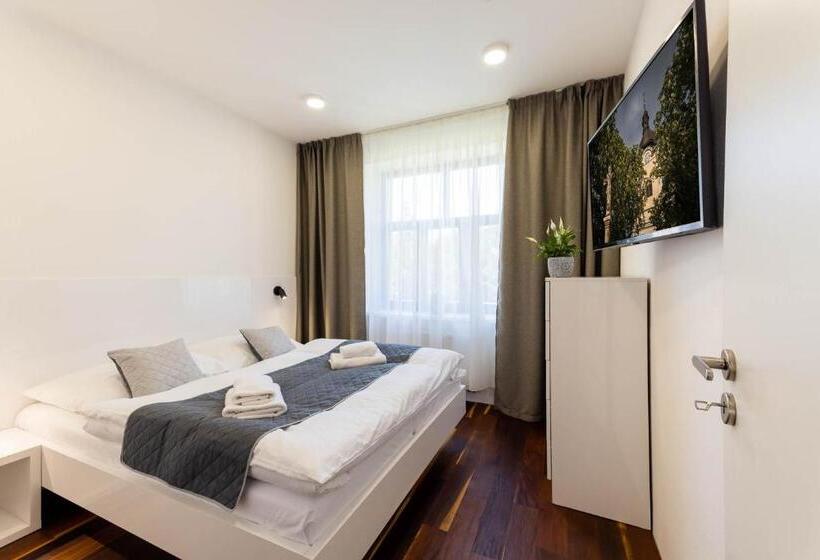 سوییت, Pension Chmelnice