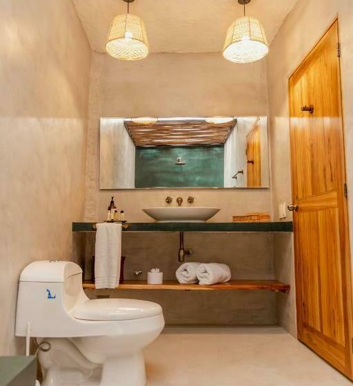 اتاق لوکس, Bora Bora Beach Club
