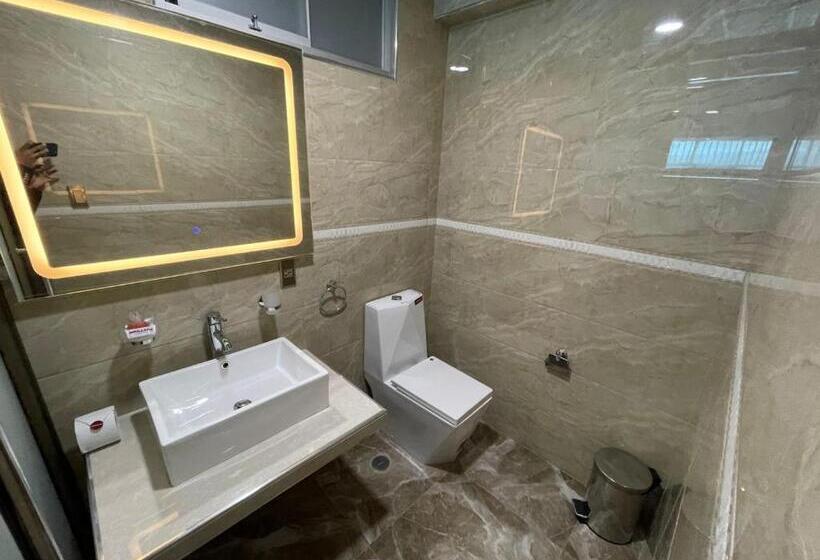 اتاق استاندارد, R&n Shullkas Suites