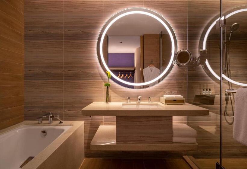 Номер Клуб Кровать Кинг, Hyatt Regency Hainan Ocean Paradise Resort