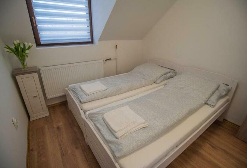 اتاق استاندارد, Reneszánsz Vendégház
