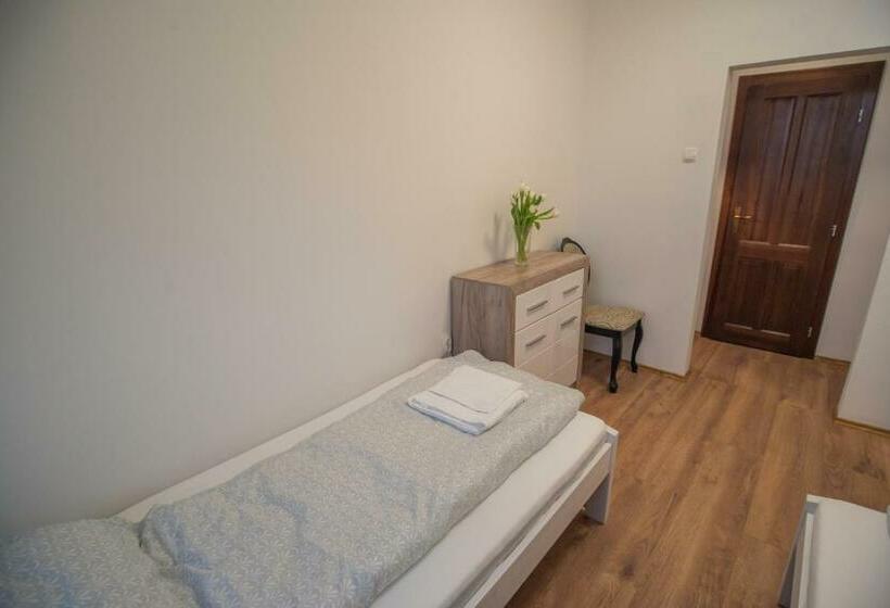 اتاق استاندارد, Reneszánsz Vendégház