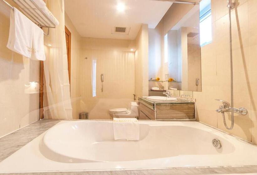 Номер Deluxe, Vietsovpetro Hotel Dalat