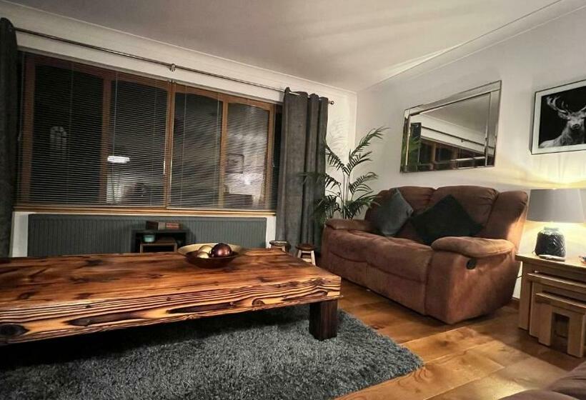 Номер Стандарт, Carn A Chuilinn House