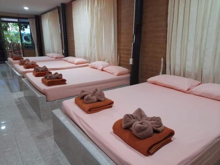 패밀리 룸, สุขทวีรีสอร์ท อ่าวมะนาว