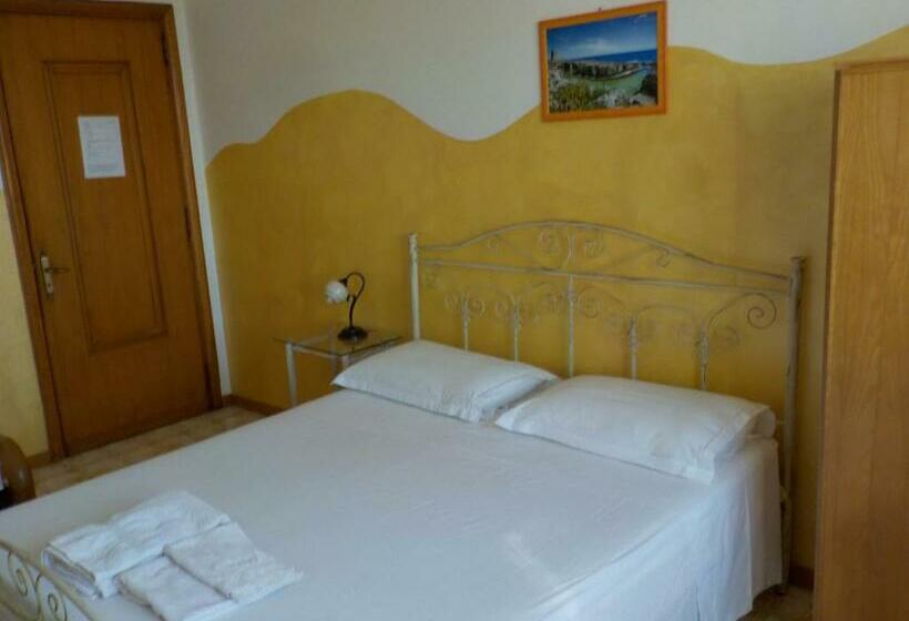 标准三人间, B&b Il Cedro